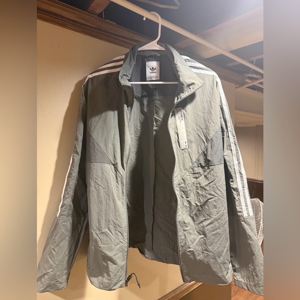 Adidas Men's Gray Windbreaker